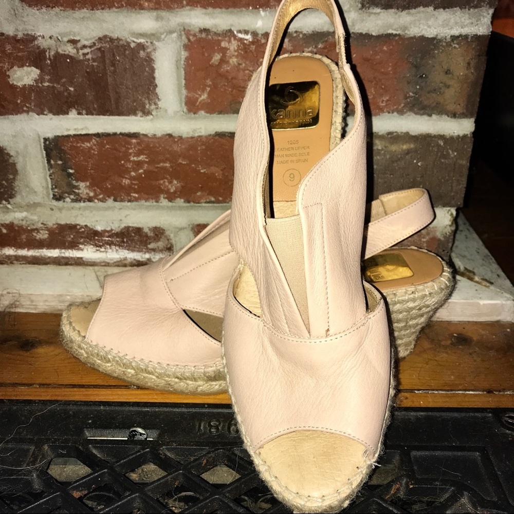 Genuine leather Kanna wedge sandal